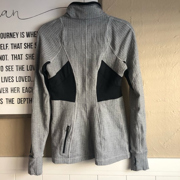 Lululemon Herringbone Pullover - Picture 5 of 7